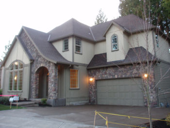 photo of front entry and corner den of the Avocet home plan